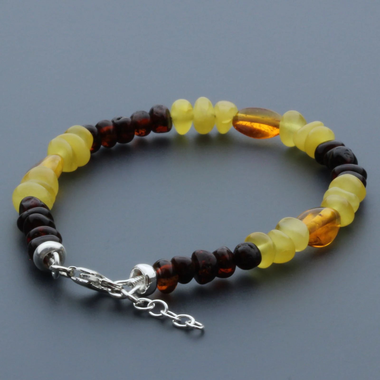 Adult Baltic Amber Bracelet & 925 Sterling Silver Clasp 18cm. LE21